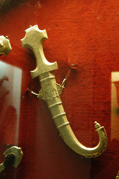 Dar Charait Museum, curved dagger