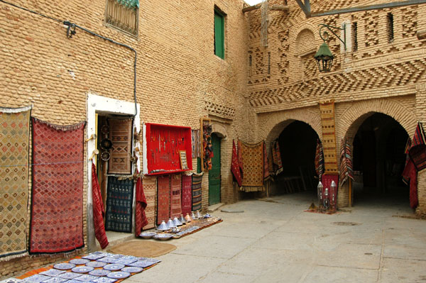 Small plaza, Tozeur medina