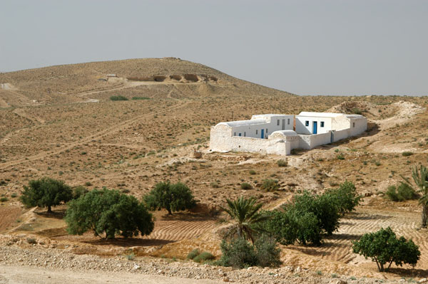 Whitewashed modern dwelling near Ksar Joumaa