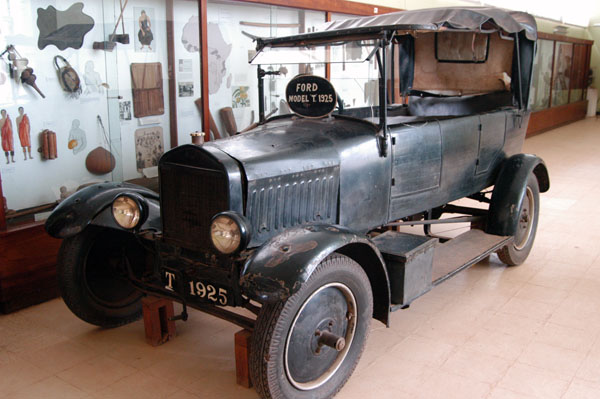 1925 Ford Model T, Uganda National Museum
