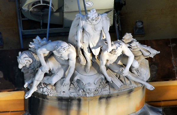 Sculpture on the Queen Victoria Building seen from above
