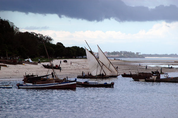 The beach at Ocean Road near the Fish Market, Dar es Salaam