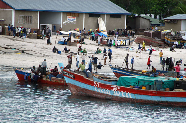 Boats beached near the Fish Market, Dar es Salaam