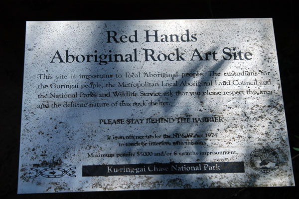 Ku-ring-gai Chase National Park - Red Hands Aboriginal Rock Art Site