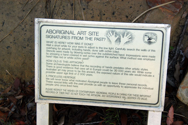 Ku-ring-gai Chase - Red Hands Aboriginal Rock Art Site information