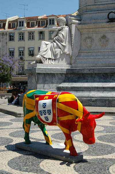 Portuguese coat of arms on the side