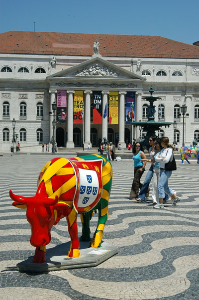 Painted cow on the Rossio