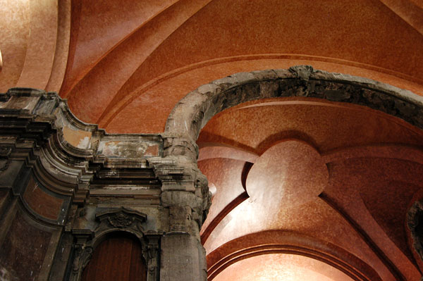 São Domingos was severely damaged by the earthquake of 1755
