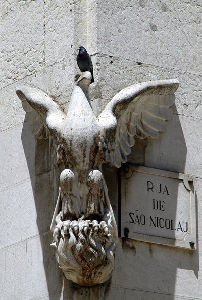 Eagle, Rua de São Nicolau at Rua Augusta