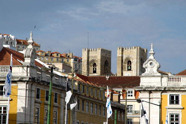 Towers of Sé Catedral in the distance seen from Praça do Comércio