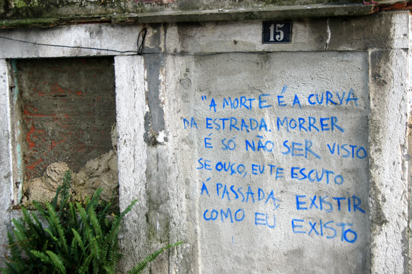 Portuguese graffiti, Alfama