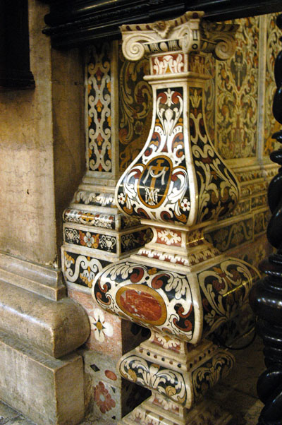 Inlaid stonework, Igreja So Roque