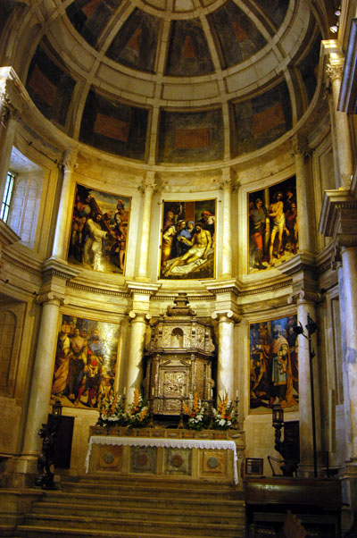 Main altar, Igreja de Santa Maria, Belm