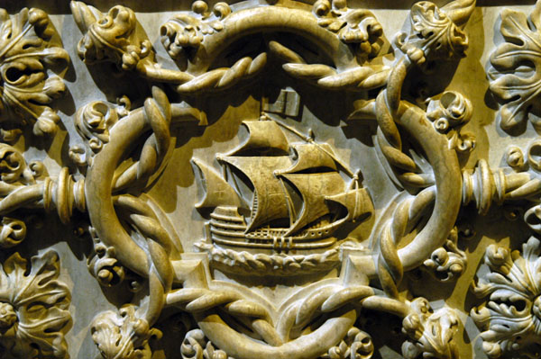 Ship on the side of the tomb of explorer Vasco da Gama