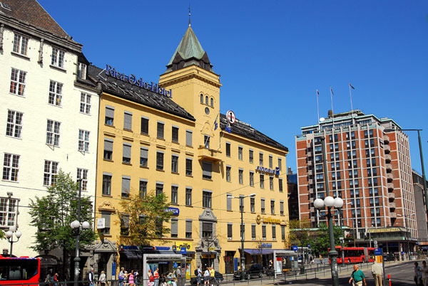 Jernbanetorget, Oslo, in front of the central station