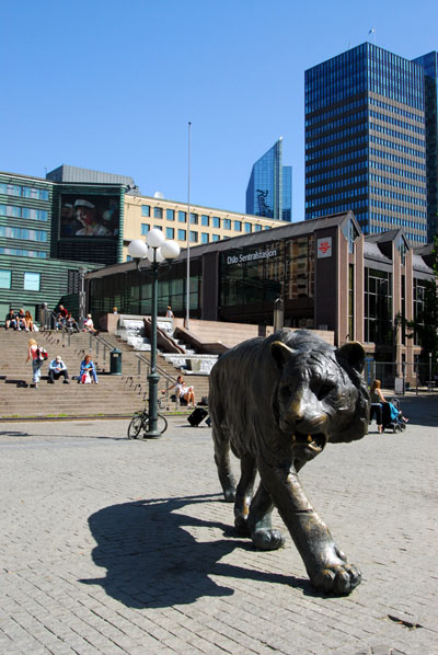 Tiger sculpture, Jernbanetorget, Oslo