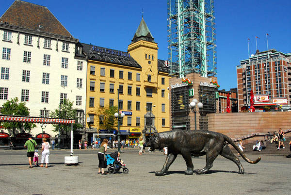 Square in front of Oslo Central Station with tiger sculpture