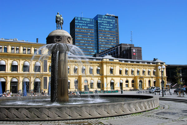 Christian Frederiks plass fountain, Oslo