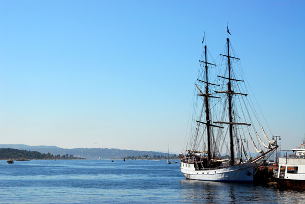 S/V Legend, Rdhusbrygge 3, Oslo