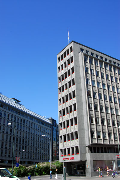 Olav V plass, Oslo