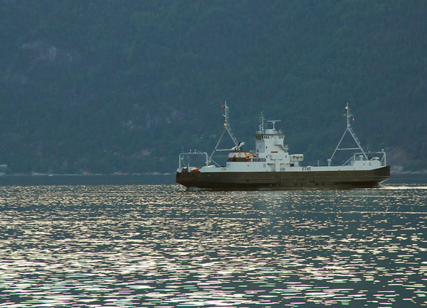 Brimnes - Bruravik Ferry across Eidfjorden
