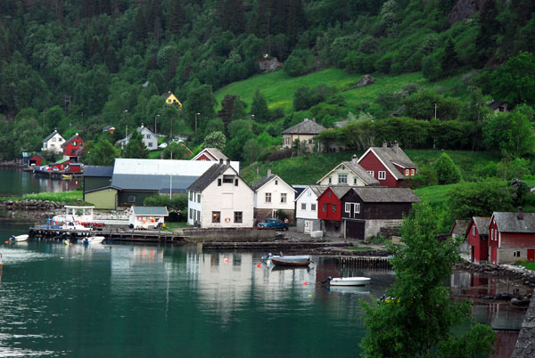 Village on Hardangerfjorden (Folkedal?)