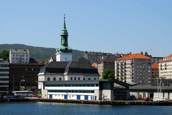 Nykirken on the south side of Vågen
