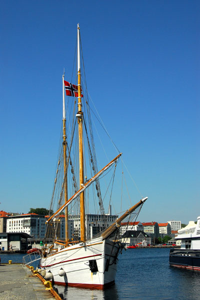 S/Y Loyal, Bergen