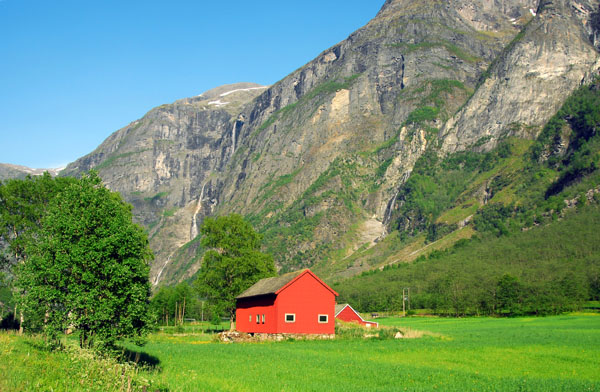 Cultivated valley floor with red barn, Nrydalen