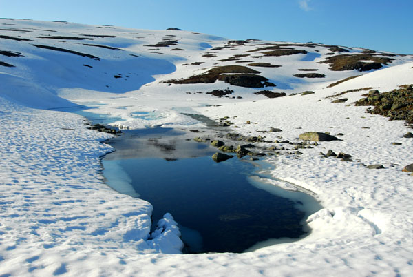 Snowy landscape in June, Aurlandsvegen