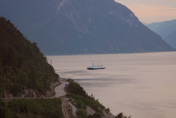 Ferry crossing Lrdalsfjorden at Fodnes