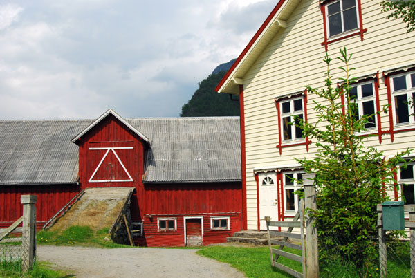 Norwegian farm along Rte 55 above Fortun