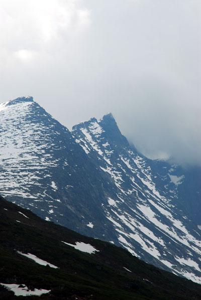 Jotunheimen Range - Skagstlstind