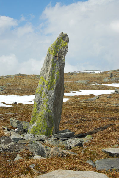 Stone monument, Mefjellet