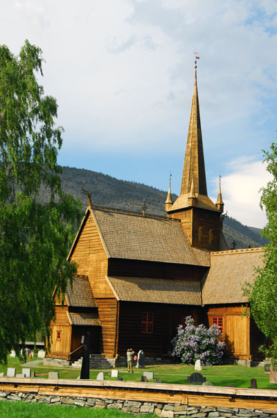 800 year old stave chuch, Lom