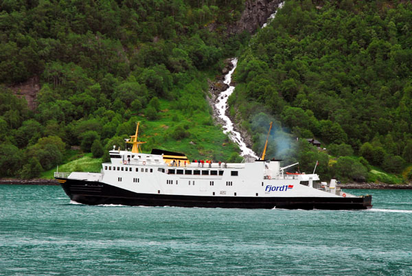 Fjord1 ferry MF Veøy - Molde, Geirangerfjord