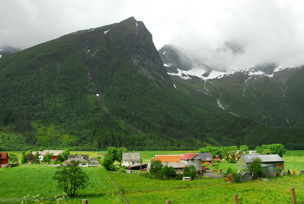 Along route 60 between Stranda and Sykkylven