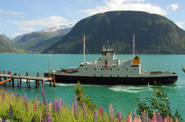 Linge ferry pier, Norddalsfjorden