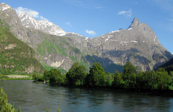 NorwayJun06 2332.jpg