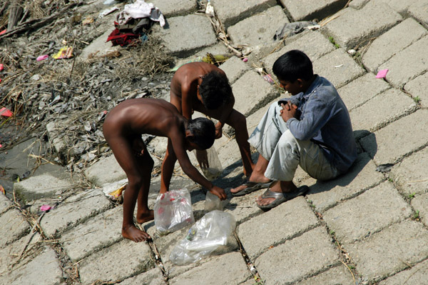 Naked boys along the river, Sader Ghat, Dhaka