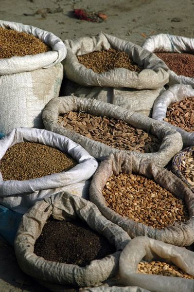 Sacks of spices, Fatulla Market