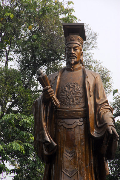 Emperor Ly Thai To, Hanoi