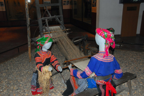Hmong weaving, Vietnam Museum of Ethnology