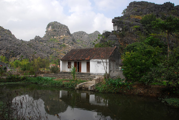 Hoa Lu landscape with a snall house