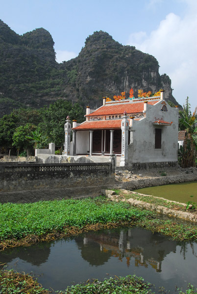 A small temple, Hoa Lu