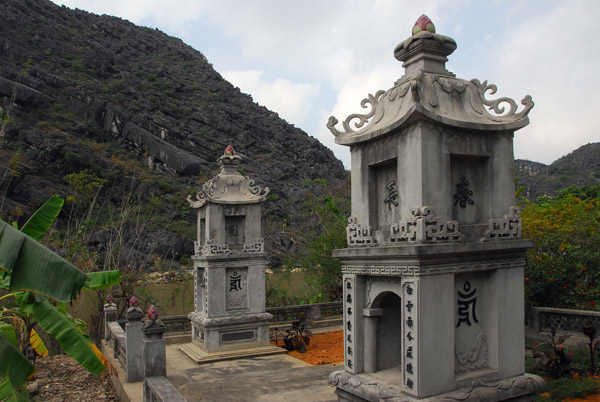 A small temple, Hoa Lu