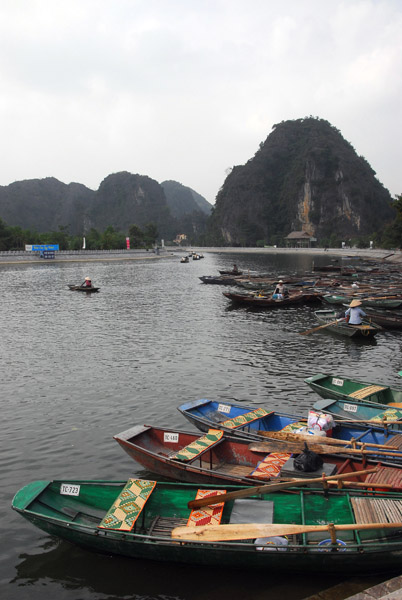 Tam Coc boat landing