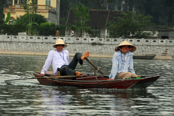 Very odd - foot paddling