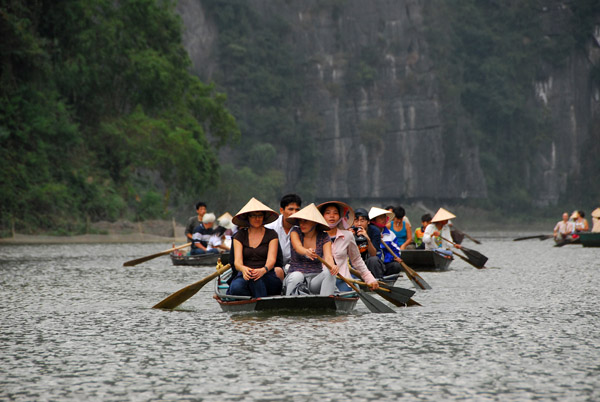 Traffic on the Ngo Dong River, Tam Coc