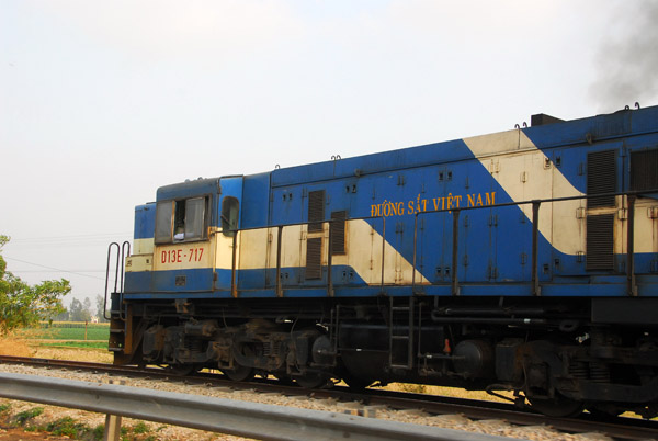 Vietnam Railways locomotive D13E-717